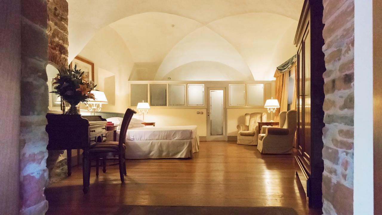 Badia Di Campoleone Villa Arezzo Camera foto