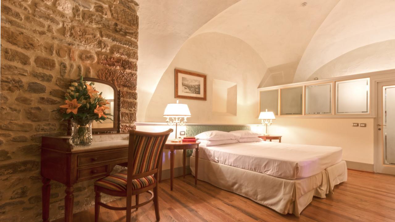 Badia Di Campoleone Villa Arezzo Camera foto